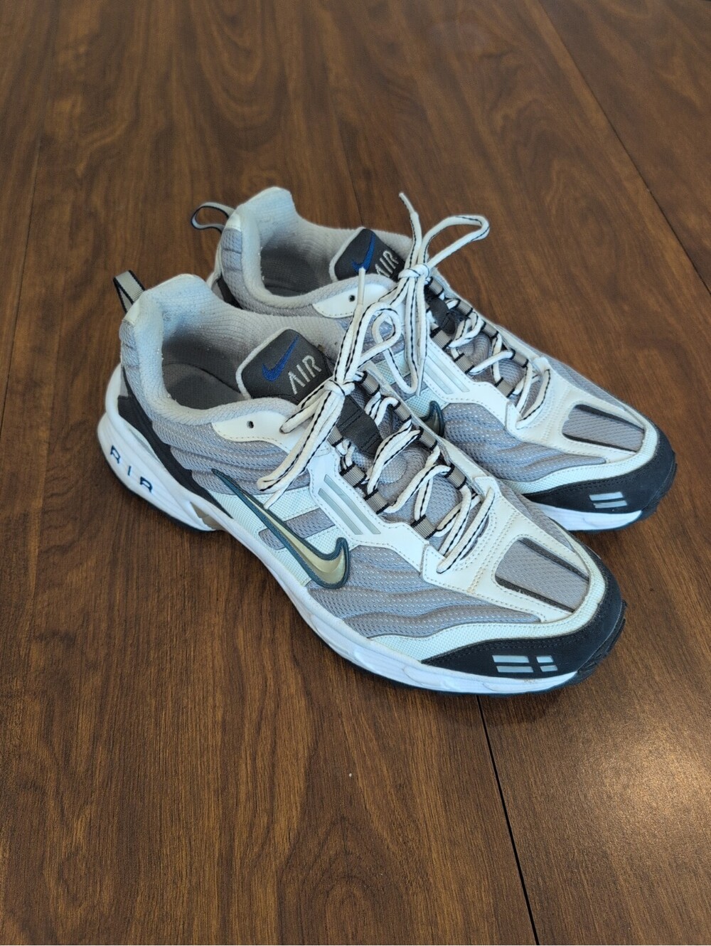 Nike Air Copious Tennis Shoes 310317-001 Mens 10.5 White Silver Running Athletic